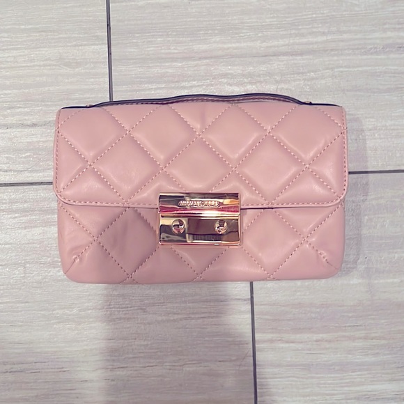 MICHAEL Michael Kors Handbags - Michael Kors quilted crossbody